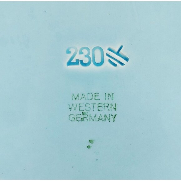 ANTIQUE GERMAN MAJOLICA PLATE WITH BIRDS GRAPES LEAVES Circa 1920s - Picture 3 of 3